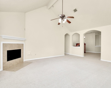 19139 Mission Manor Lane - Photo Thumbnail 3