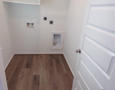 24978 Tidmor Lane - Photo Thumbnail 27