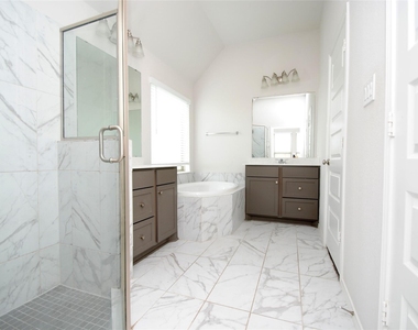 24978 Tidmor Lane - Photo Thumbnail 10