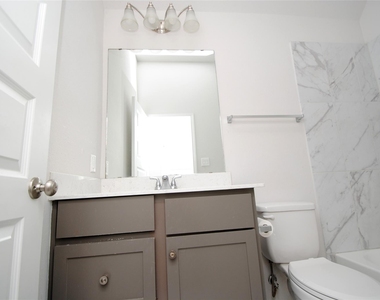 24978 Tidmor Lane - Photo Thumbnail 7