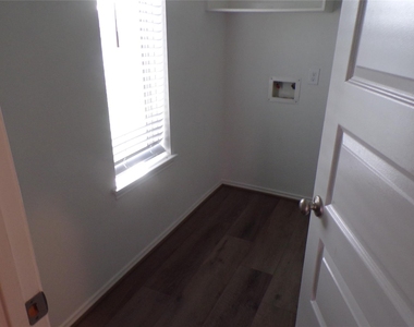 24978 Tidmor Lane - Photo Thumbnail 30