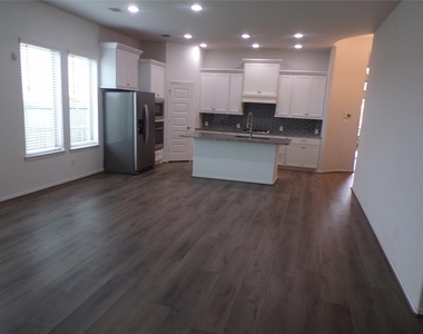 24978 Tidmor Lane - Photo Thumbnail 23