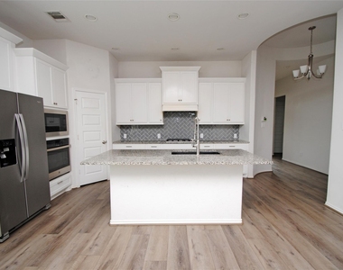 24978 Tidmor Lane - Photo Thumbnail 4