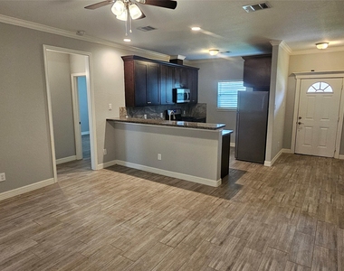 1201 Dutch Street - Photo Thumbnail 1