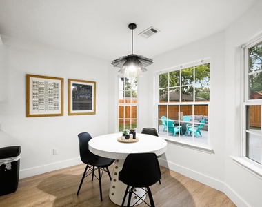 1504 W 43rd Street - Photo Thumbnail 5