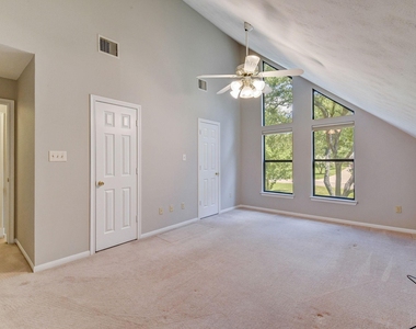 10045 Valley Drive S - Photo Thumbnail 35