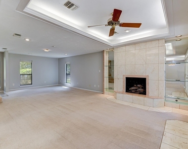 10045 Valley Drive S - Photo Thumbnail 11