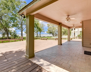 10045 Valley Drive S - Photo Thumbnail 44