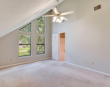 10045 Valley Drive S - Photo Thumbnail 31