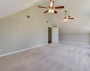 10045 Valley Drive S - Photo Thumbnail 36