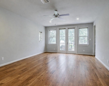 10912 Wrenwood Park - Photo Thumbnail 3