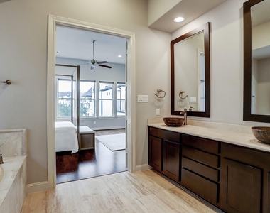 10912 Wrenwood Park - Photo Thumbnail 19