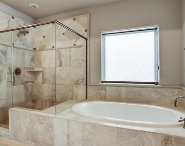 10912 Wrenwood Park - Photo Thumbnail 18