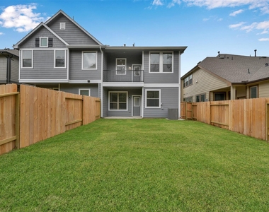 543 Longleaf Pine Drive - Photo Thumbnail 18