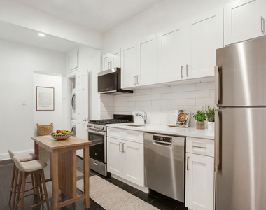 154 East 7th Street - Photo Thumbnail 3