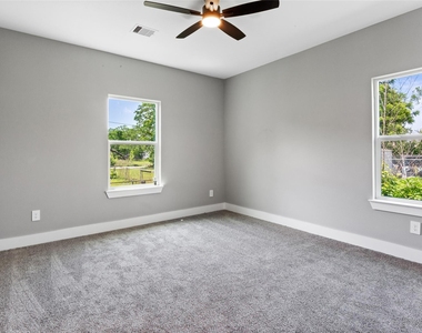 3220 Josephine Street - Photo Thumbnail 15
