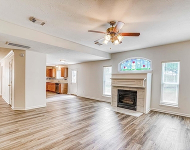 6935 Moss Boulder Drive - Photo Thumbnail 6
