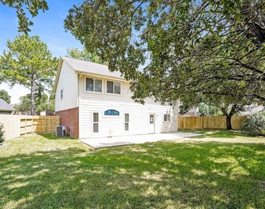 6935 Moss Boulder Drive - Photo Thumbnail 14