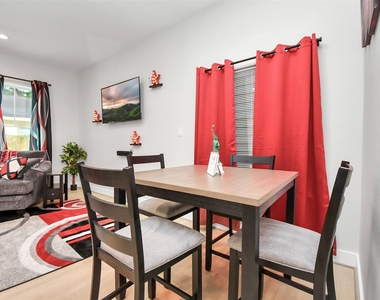 5718 Beall Street - Photo Thumbnail 11