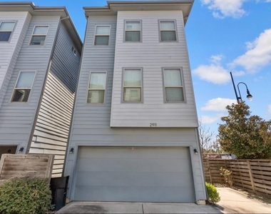 2911 Blodgett Street - Photo Thumbnail 3