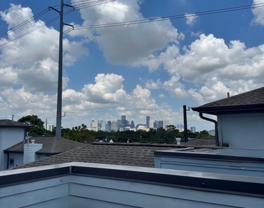 2911 Blodgett Street - Photo Thumbnail 22