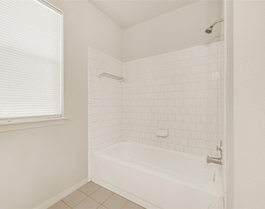 4910 Brownfields Court - Photo Thumbnail 17