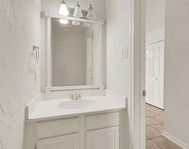 4910 Brownfields Court - Photo Thumbnail 25