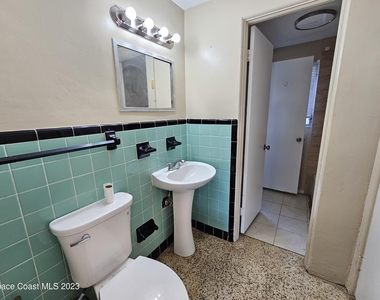 422 Prospect Avenue - Photo Thumbnail 8