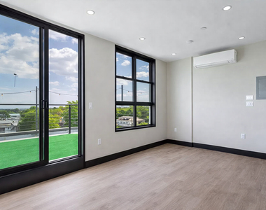 1667 Brooklyn Avenue - Photo Thumbnail 4