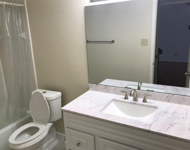 12633 Memorial Drive - Photo Thumbnail 10