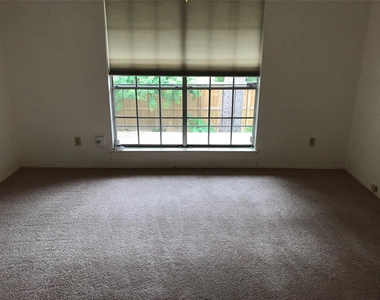 12633 Memorial Drive - Photo Thumbnail 8