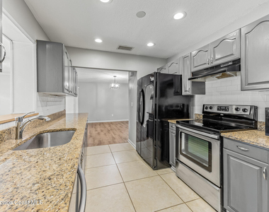 600 Xavier Avenue - Photo Thumbnail 3