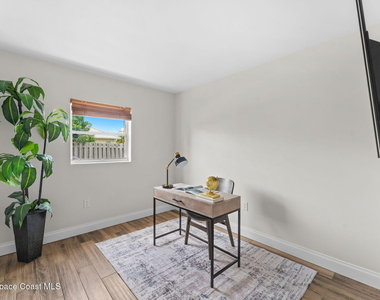 130 Roosevelt Avenue - Photo Thumbnail 12