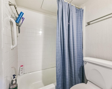 2121 Hepburn Street - Photo Thumbnail 21