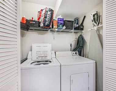 2121 Hepburn Street - Photo Thumbnail 16