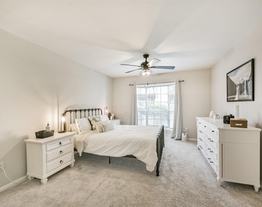 2121 Hepburn Street - Photo Thumbnail 17