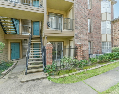 2121 Hepburn Street - Photo Thumbnail 27