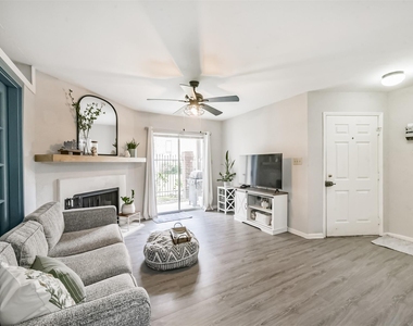 2121 Hepburn Street - Photo Thumbnail 7
