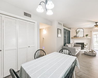 2121 Hepburn Street - Photo Thumbnail 9