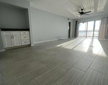 200 S Sykes Creek Parkway - Photo Thumbnail 17