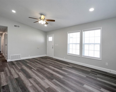 9 Becca Court - Photo Thumbnail 6