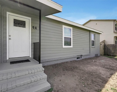 9 Becca Court - Photo Thumbnail 3