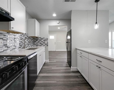 9 Becca Court - Photo Thumbnail 10