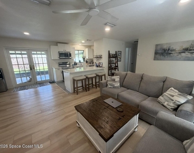 1820 Carlton Street - Photo Thumbnail 5