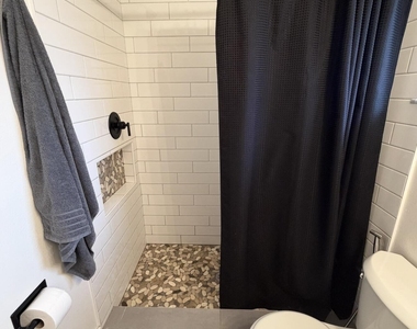 1820 Carlton Street - Photo Thumbnail 14
