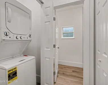 15 Travis Street - Photo Thumbnail 19