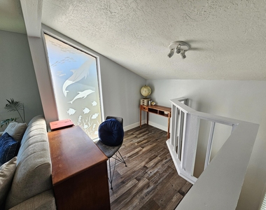 5 Fairway Drive - Photo Thumbnail 4