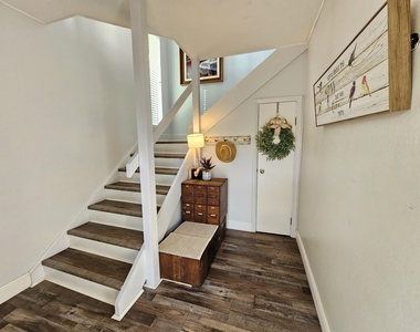 5 Fairway Drive - Photo Thumbnail 1