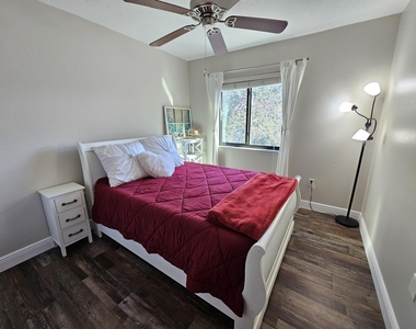 5 Fairway Drive - Photo Thumbnail 20