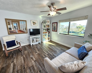 5 Fairway Drive - Photo Thumbnail 6
